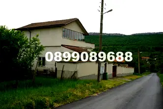 Къща във Варна, с. Комунари