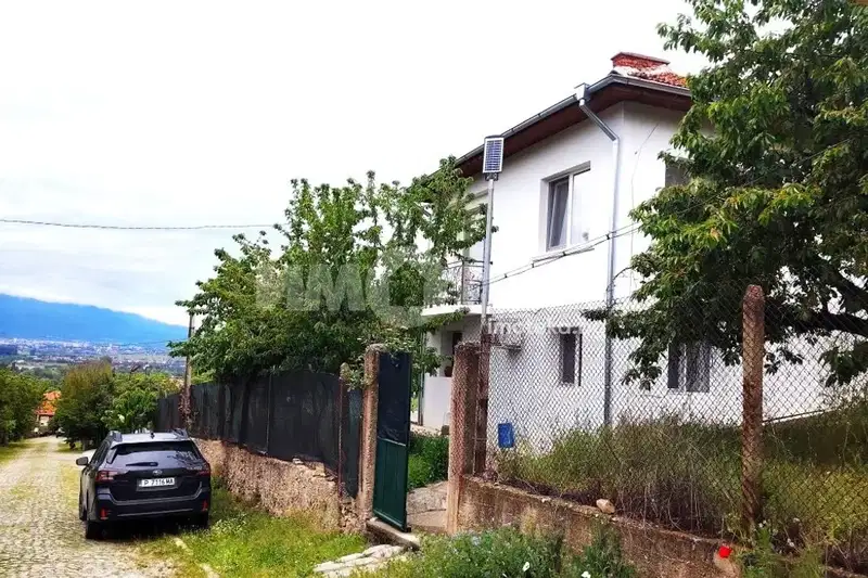 Къща в Кюстендил, с. Коняво