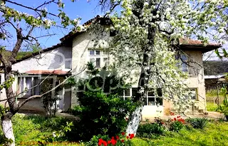 Къща в Габрово, с. Кормянско
