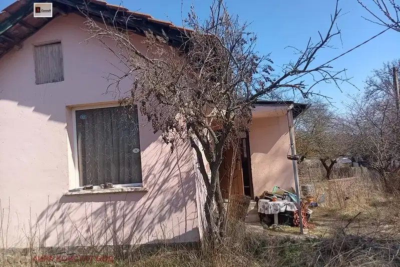 Къща в Перник, с. Кошарево