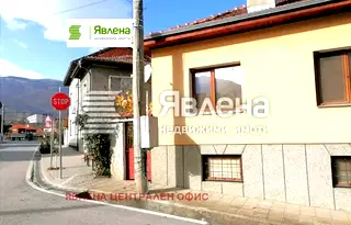 Къща в София, с. Костенец