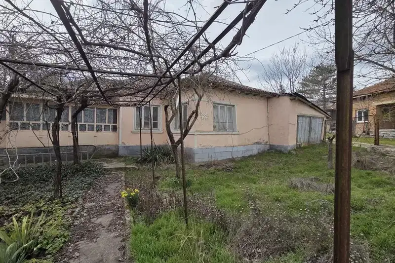 House in Dobrich, Krasen