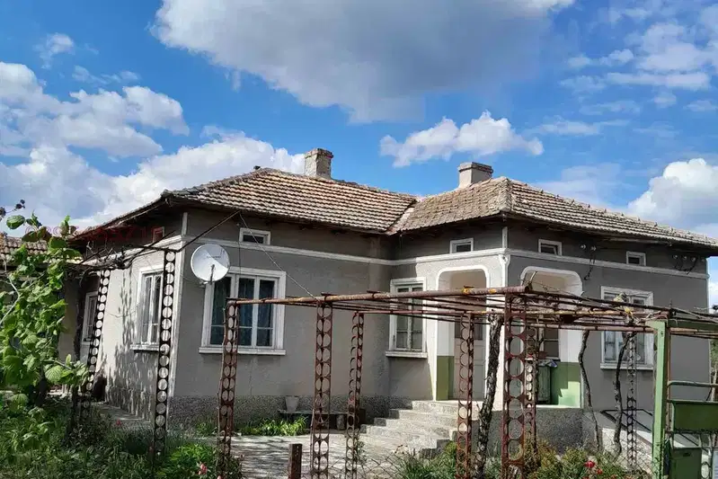 Къща в Добрич, с. Красен