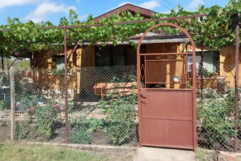 House in Oblast Stara Zagora, Kravino
