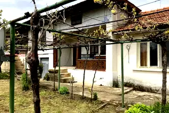 Къща във Варна, с. Кривня