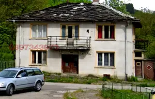 Къща в Габрово, с. Кръвеник