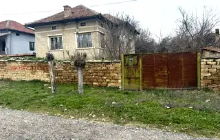 Къща във Велико Търново, с. Куцина