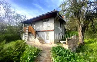 Къща във Велико Търново, с. Леденик