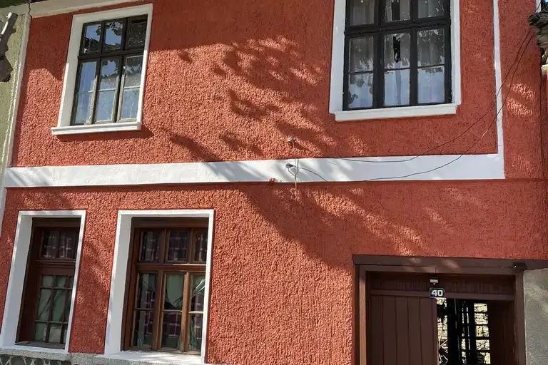 House in Oblast Lovech, Leshnica