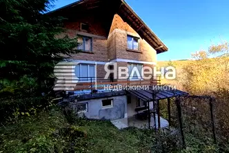 Къща в София, с. Лесковдол