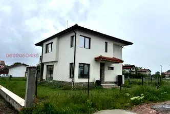 Къща в София, с. Лесново
