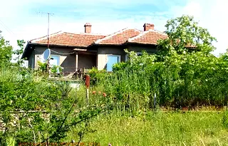 Къща в Ямбол, с. Лесово