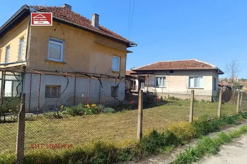 Къща във Враца, с. Лиляче