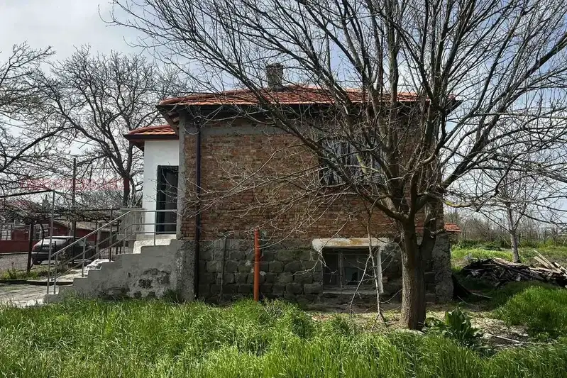 Къща в Бургас, с. Ливада