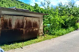 Къща в София, с. Лопян