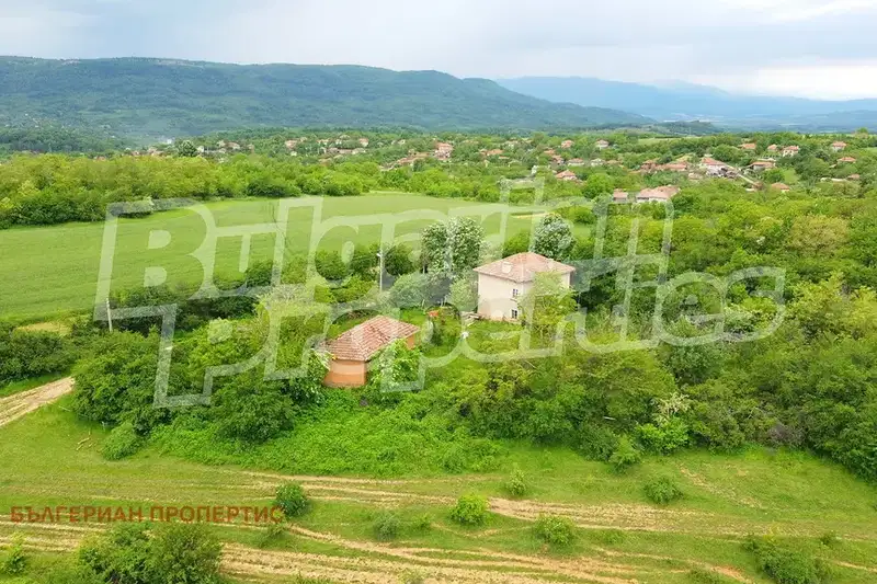 House in Oblast Gabrovo, Lovnidol