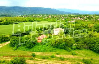 Къща в Габрово, с. Ловнидол