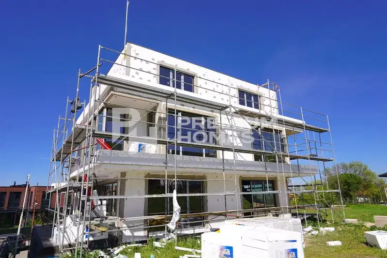 House in Lozen