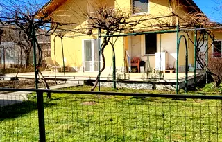 Къща в с. Лозен