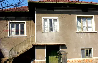 Къща в Плевен, с. Лозица