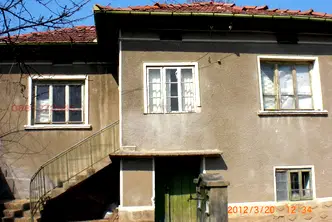 Къща в Плевен, с. Лозица