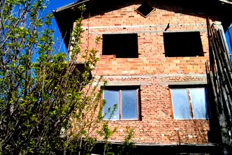 Къща в Кюстендил, с. Лозно