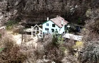 Къща в София, с. Луково