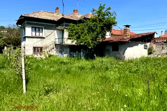 Къща в Русе, с. Мечка