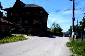 Къща във Велико Търново, с. Мерданя