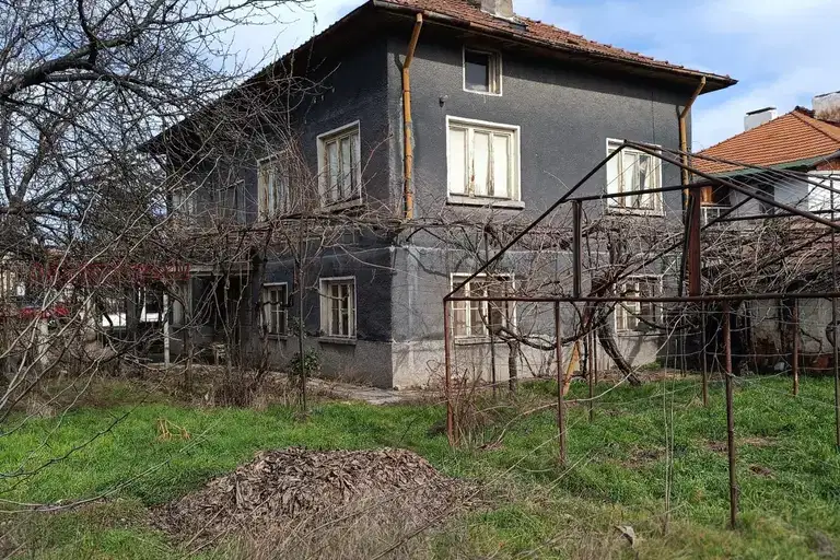 Къща в Пазарджик, с. Мокрище