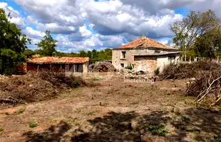 Къща във Варна, с. Момчилово