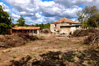 Къща във Варна, с. Момчилово