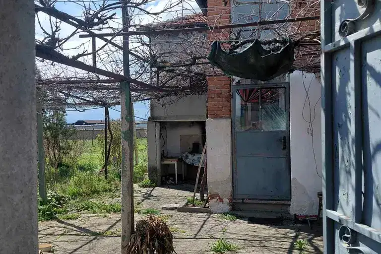 Къща в Пловдив, с. Момино село