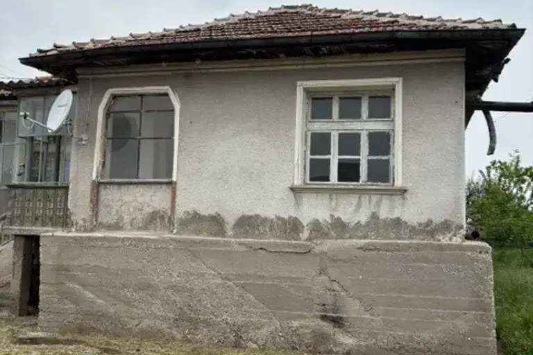 Къща в Пловдив, с. Момино село