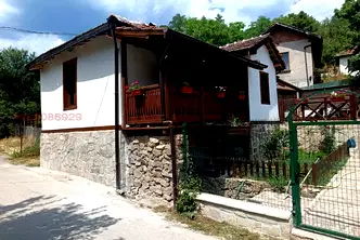 Къща в Перник, с. Неделково