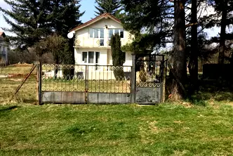 Къща в Перник, с. Негованци