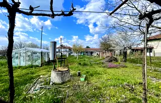 Къща във Варна, с. Неофит Рилски