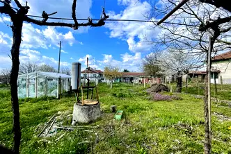 Къща във Варна, с. Неофит Рилски