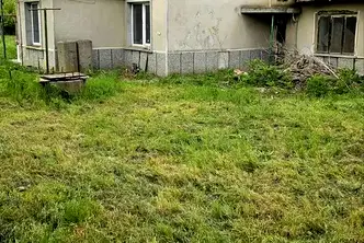 Къща във Варна, с. Неофит Рилски