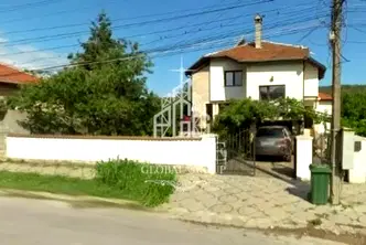 Къща в Русе, с. Николово