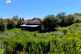 Къща в Перник, с. Ноевци