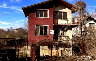 Къща в Перник, с. Ноевци