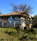Къща във Велико Търново, с. Нова Върбовка