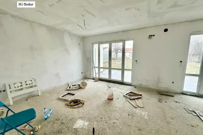 House in област София, Novi Han