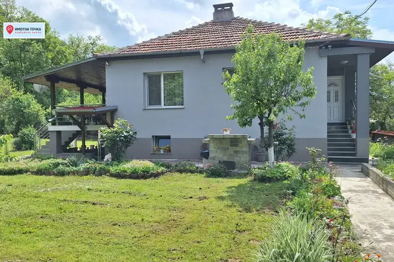 Къща в Пловдив, с. Нови извор