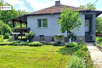 Къща в Пловдив, с. Нови извор