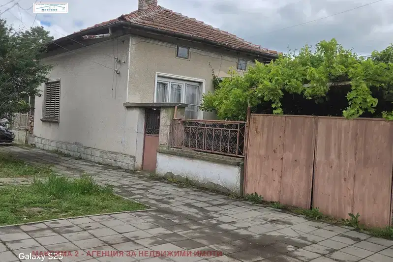 House in Oblast Pleven, Obnova