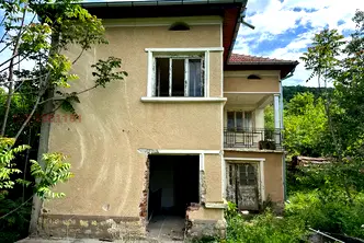 Къща в Монтана, с. Охрид