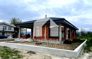 Къща в Пловдив, с. Оризари