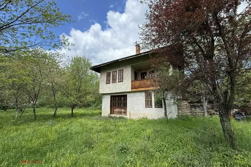 Къща в София, с. Осиковска Лакавица